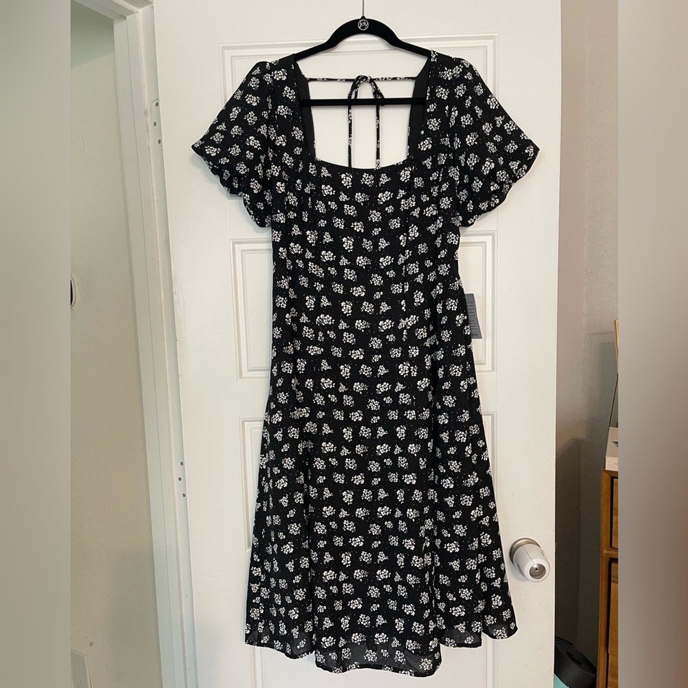 Lush Monochrome Floral Midi Dress